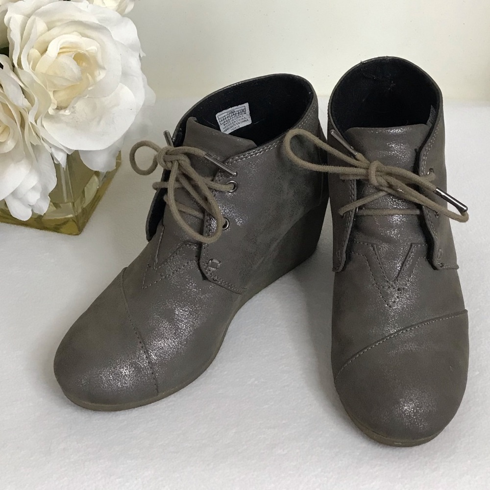 TOMS booties 71/2